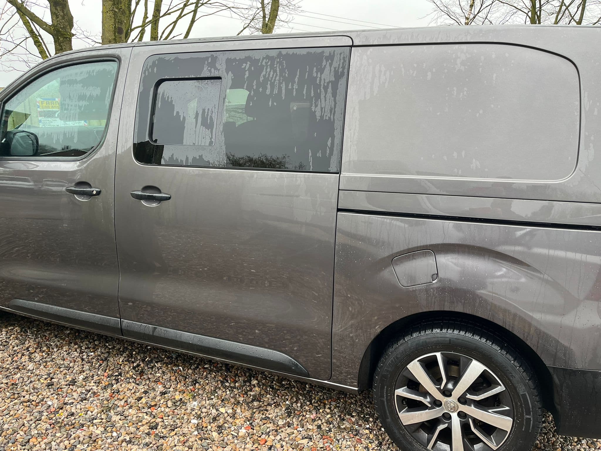 Vehicle image 2 of 21