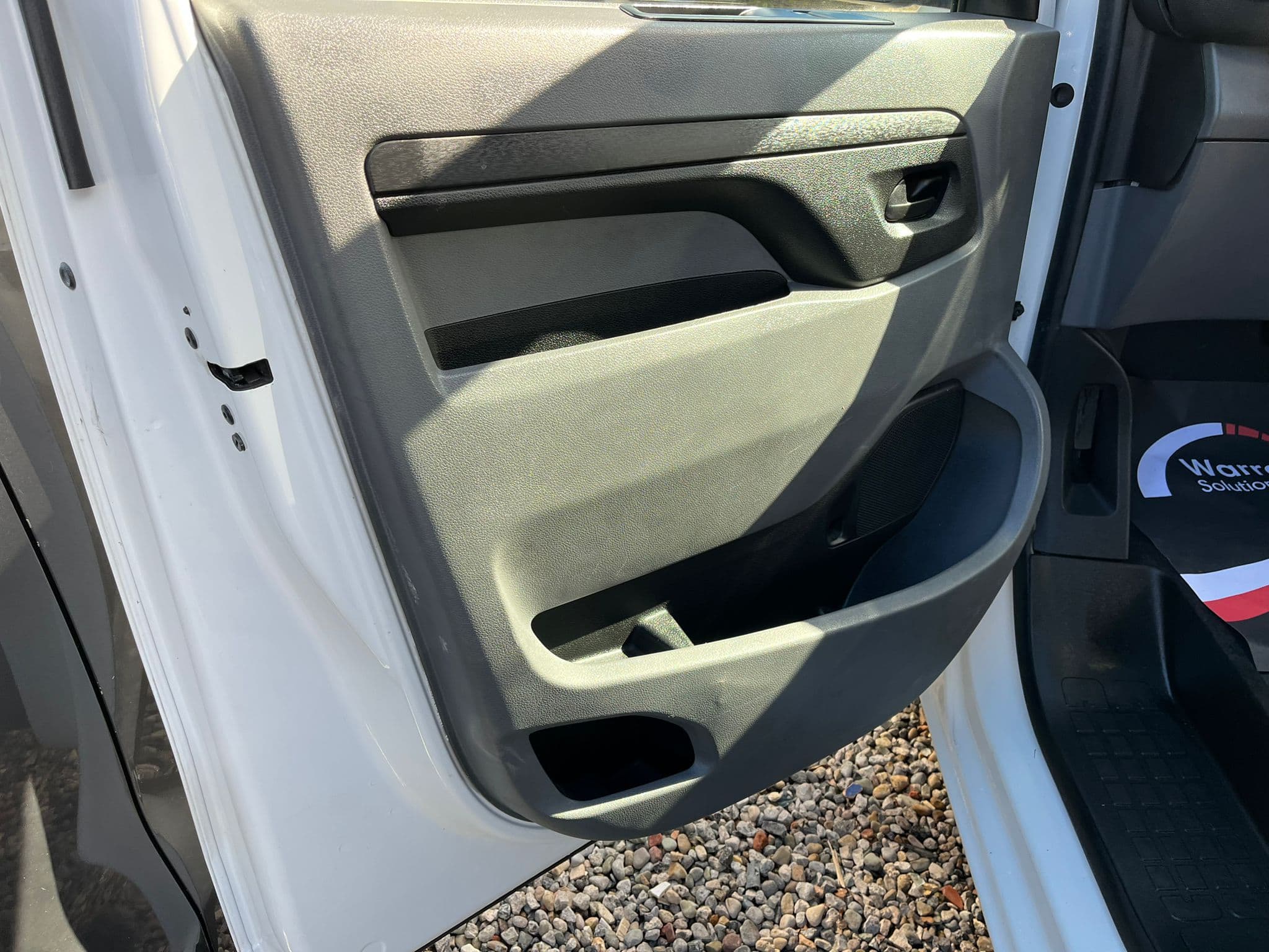 Vehicle image 9 of 24