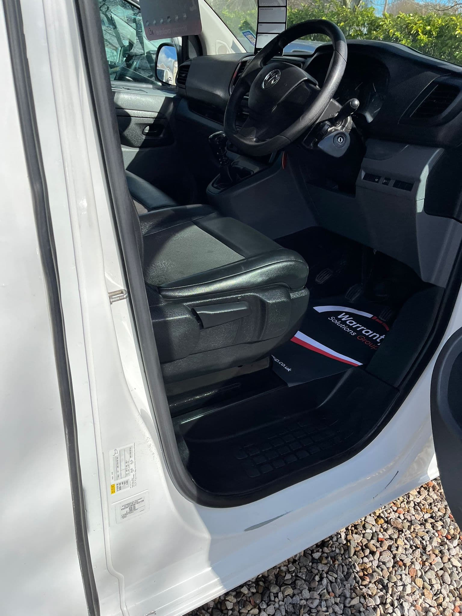 Vehicle image 13 of 24