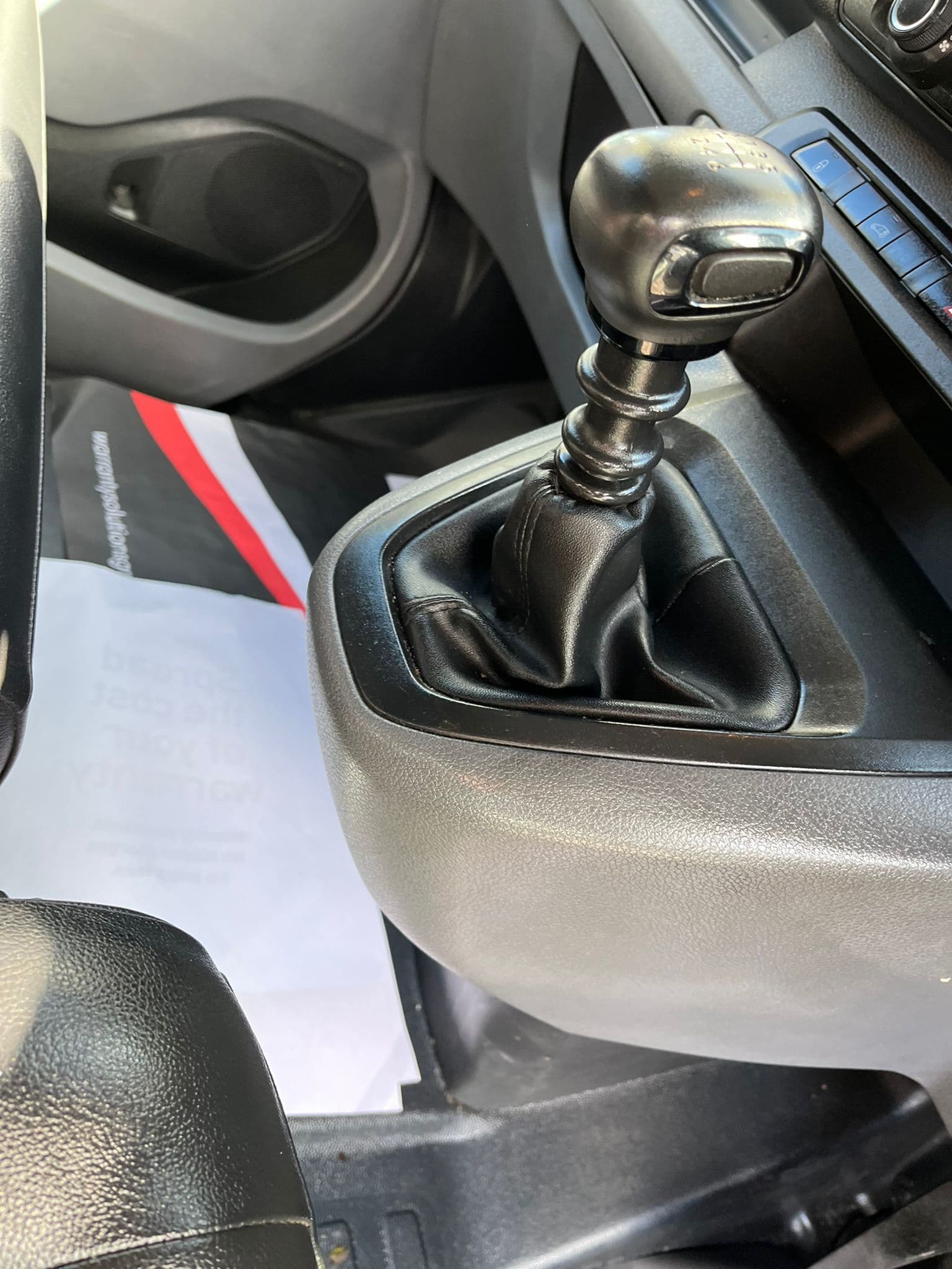 Vehicle image 15 of 24